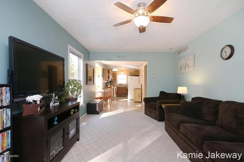 1141 Alderman St, Belding, MI 48809 photo 6
