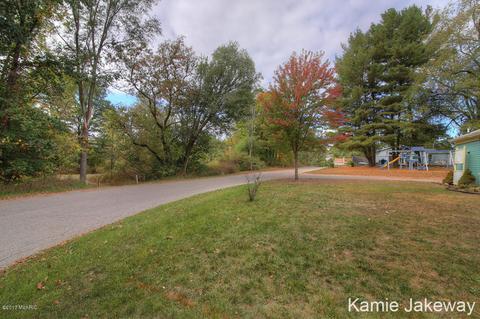 1141 Alderman St, Belding, MI 48809 photo 18