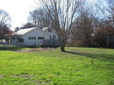 210 E Pine St, Edmore, MI 48829 photo 13