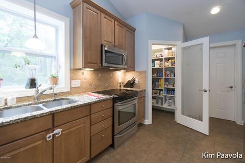 8233 28th St SE, Ada, MI 49301 photo 7