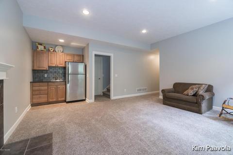 8233 28th St SE, Ada, MI 49301 photo 17