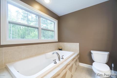 8233 28th St SE, Ada, MI 49301 photo 25