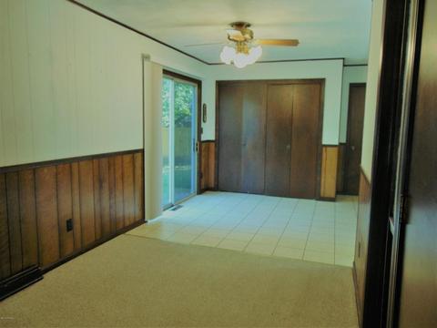 220 Circle Dr, Marshall, MI 49068 photo 10