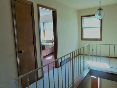 220 Circle Dr, Marshall, MI 49068 photo 17