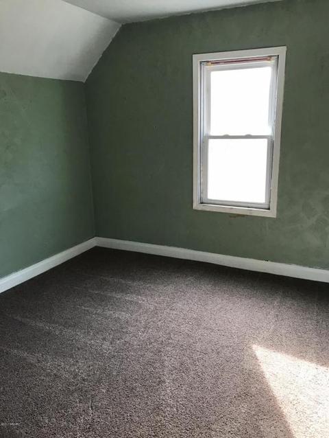 722 Moulton, Belding, MI 48809 photo 8