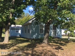 901 E Green St, Marshall, MI 49068 photo 2
