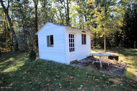 1564 E 40th St, White Cloud, MI 49349 photo 19
