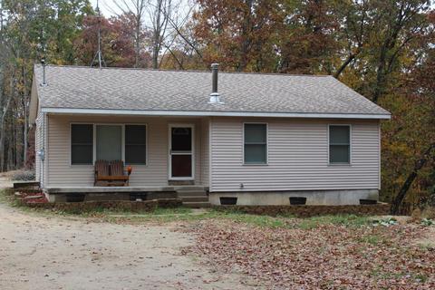 4606 Miriam Rd, Belding, MI 48809 photo 1