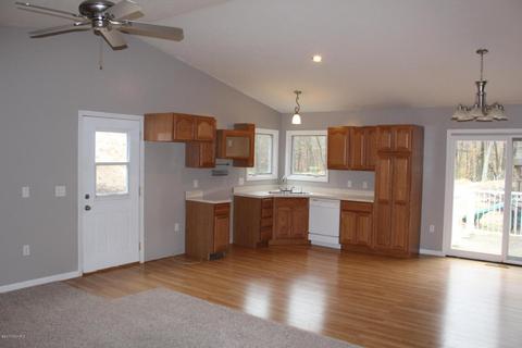 4606 Miriam Rd, Belding, MI 48809 photo 6