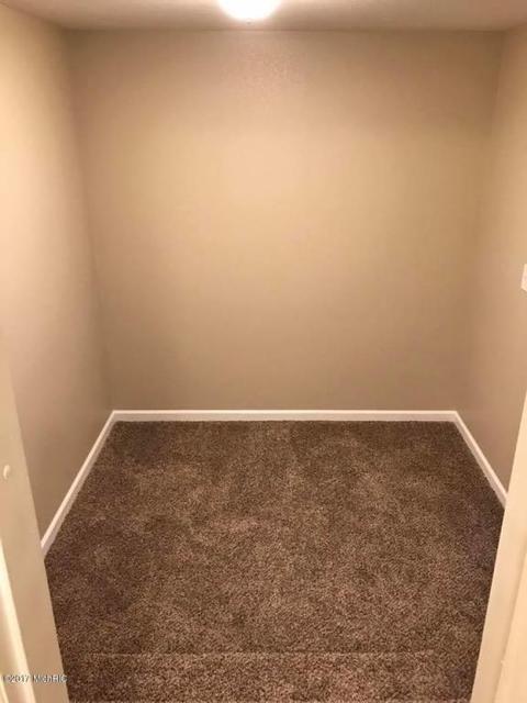 790 E Central Rd, Quincy, MI 49082 photo 8