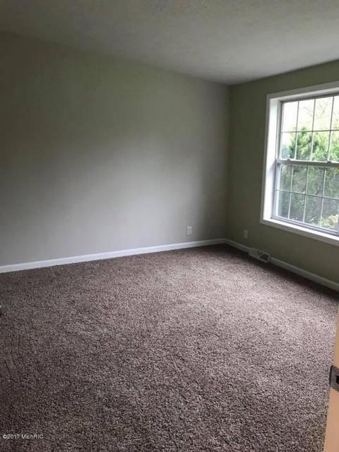 790 E Central Rd, Quincy, MI 49082 photo 7