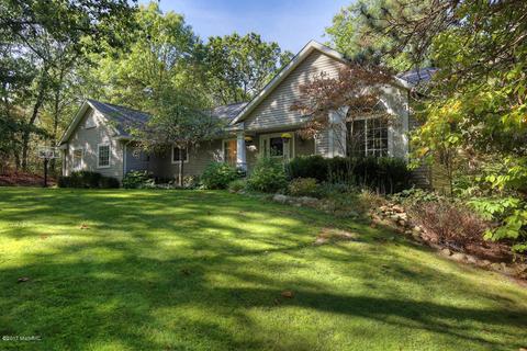 199 Tia Trl SE, Lowell, MI 49331 photo 2