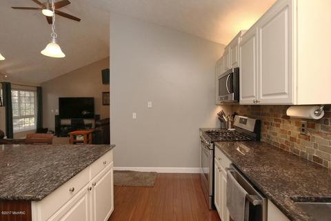 199 Tia Trl SE, Lowell, MI 49331 photo 11