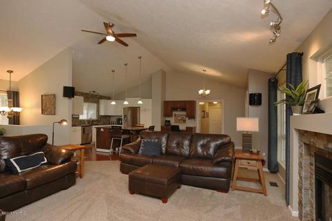 199 Tia Trl SE, Lowell, MI 49331 photo 5