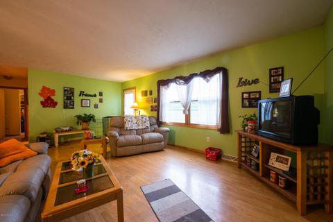 8860 Gurd Rd, Dowling, MI 49050 photo 2