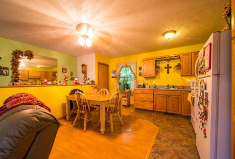 8860 Gurd Rd, Dowling, MI 49050 photo 4
