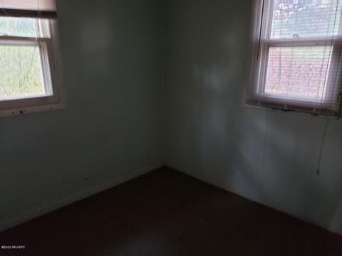 8298 E Johnson Rd, Walhalla, MI 49458 photo 6