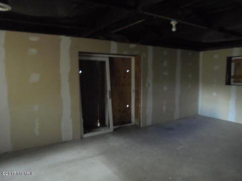 5347 Flat River Trl, Belding, MI 48809 photo 17