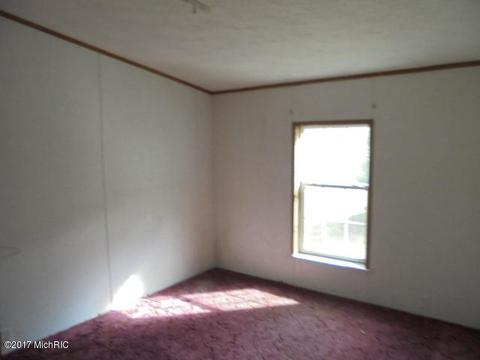 5347 Flat River Trl, Belding, MI 48809 photo 13