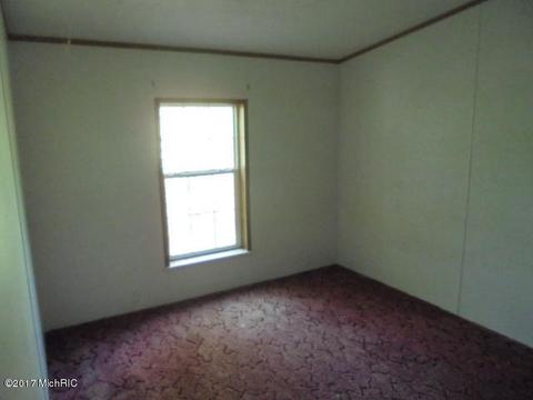 5347 Flat River Trl, Belding, MI 48809 photo 12