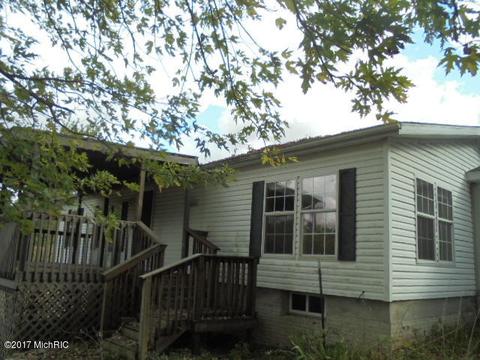 5347 Flat River Trl, Belding, MI 48809 photo 4