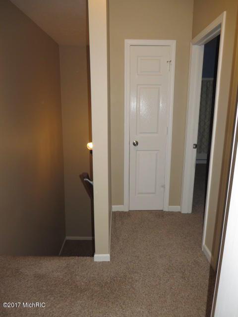 187 Main, Saranac, MI 48881 photo 25