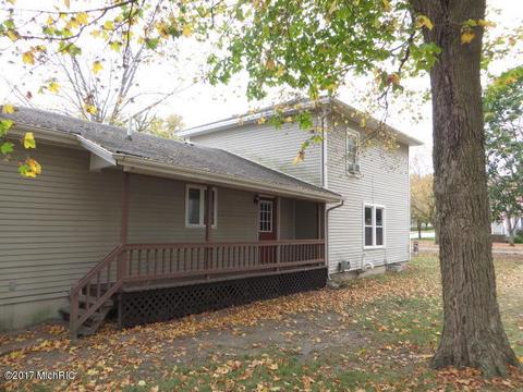 187 Main, Saranac, MI 48881 photo 5