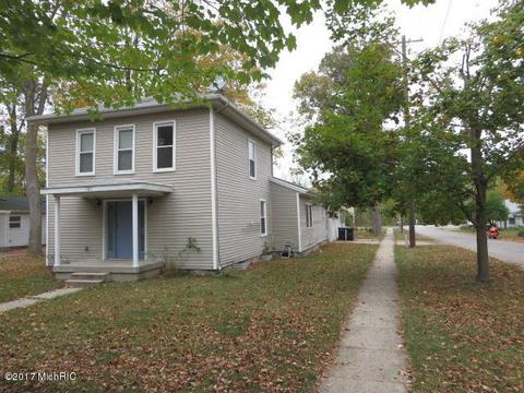 187 Main, Saranac, MI 48881 photo 4