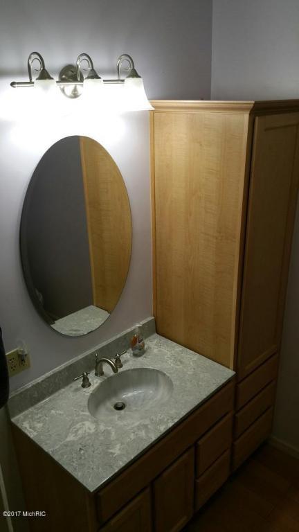 187 Main, Saranac, MI 48881 photo 19