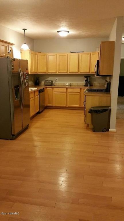 187 Main, Saranac, MI 48881 photo 10