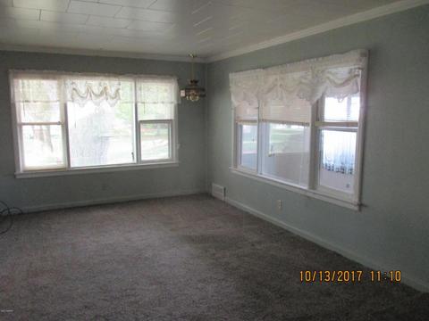 703 E Chicago Rd, Coldwater, MI 49036 photo 8