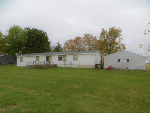 774 E Bricker Rd, Fenwick, MI 48834 photo 4