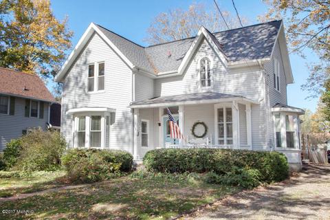 739 E Mansion, Marshall, MI 49068 photo 1