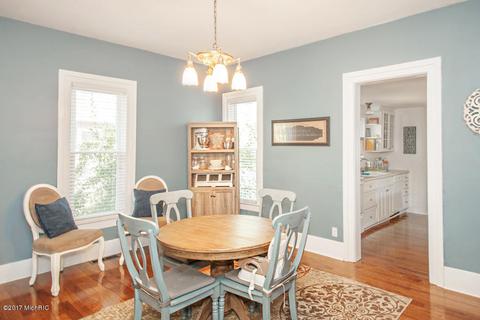 739 E Mansion, Marshall, MI 49068 photo 6