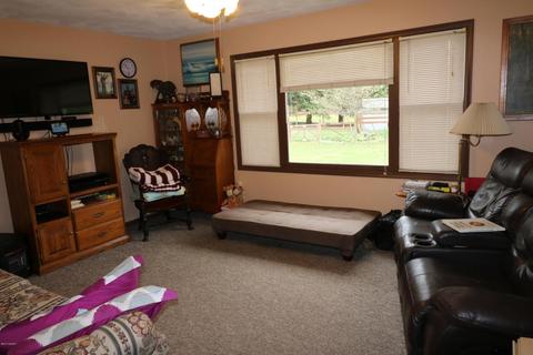 55720 68th Ave, Lawrence, MI 49064 photo 7