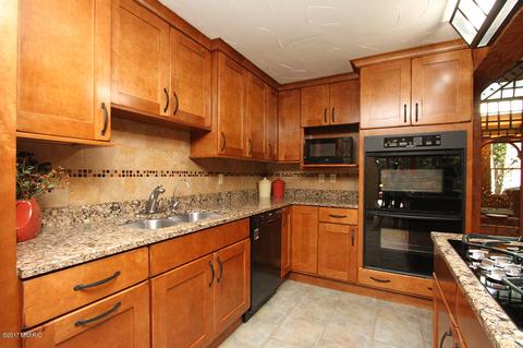 16725 E C Ave, Augusta, MI 49012 photo 12