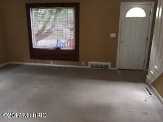 1000 S Constantine, Three Rivers, MI 49093 photo 2