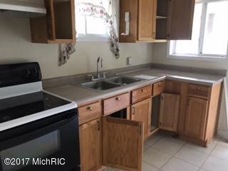 1000 S Constantine, Three Rivers, MI 49093 photo 4