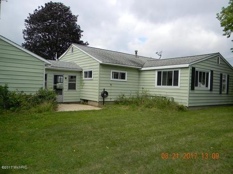 120 N 3 Rd St, Stanton, MI 48888 photo 13