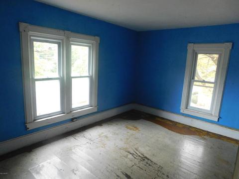 217 E Pine St, Albion, MI 49224 photo 15