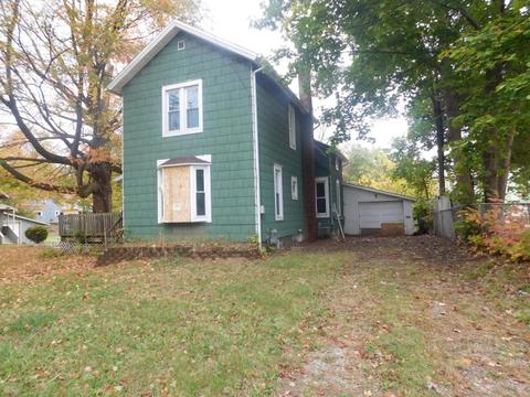217 E Pine St, Albion, MI 49224 photo 5