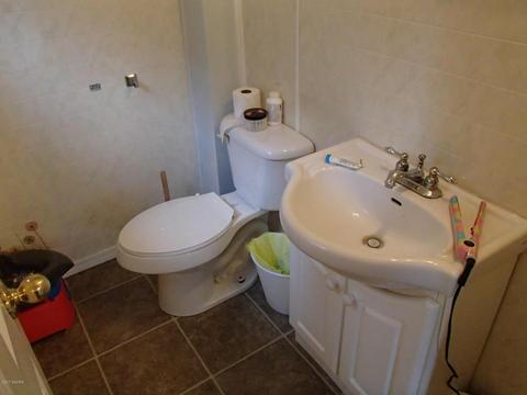 405 E Green St, Marshall, MI 49068 photo 9