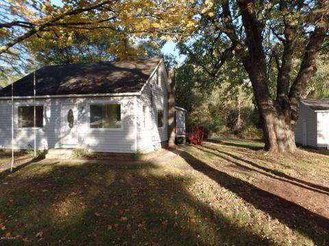 716 Millard St, Belding, MI 48809 photo 3