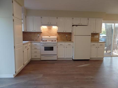 716 Millard St, Belding, MI 48809 photo 10