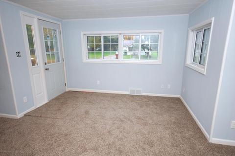 1542 Maple St, Niles, MI 49120 photo 6
