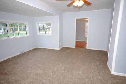 1542 Maple St, Niles, MI 49120 photo 5