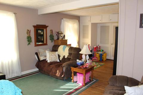 331 E Pine St, Fremont, MI 49412 photo 5