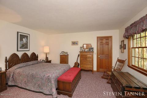 299 E Pakes Rd, Stanton, MI 48888 photo 15
