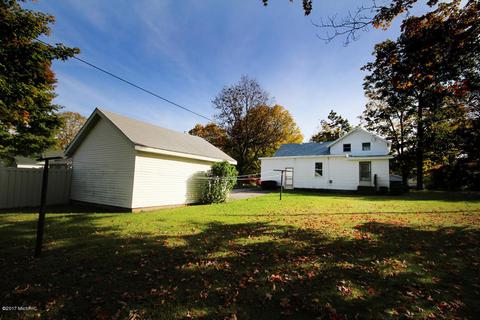 308 Berrien St, Buchanan, MI 49107 photo 20