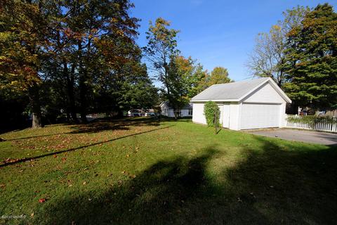 308 Berrien St, Buchanan, MI 49107 photo 21
